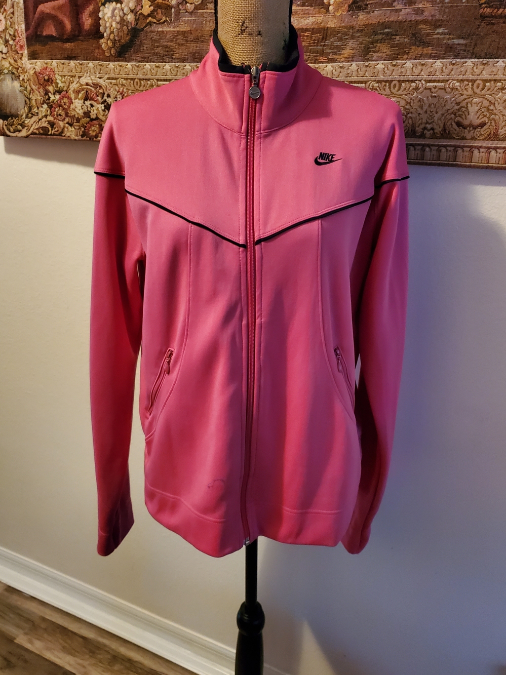 Nike Women’s Pink Full-Zip Track Jacket XL